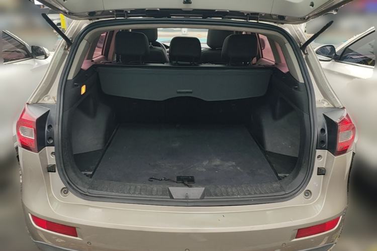 Used Zotye T600 2016 1.5T Manual Luxury Edition Trunk