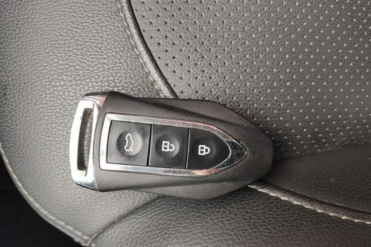 Used Zotye T600 2016 1.5T Manual Luxury Edition Vehicle Key