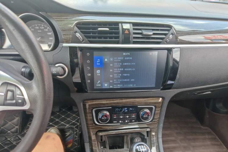 Used Zotye T600 2016 1.5T Manual Luxury Edition Audio And AC Panel