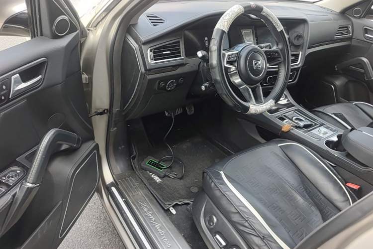 Used Zotye T600 2016 Sport Edition 2.0T DCT Prestige Model Driver Seat