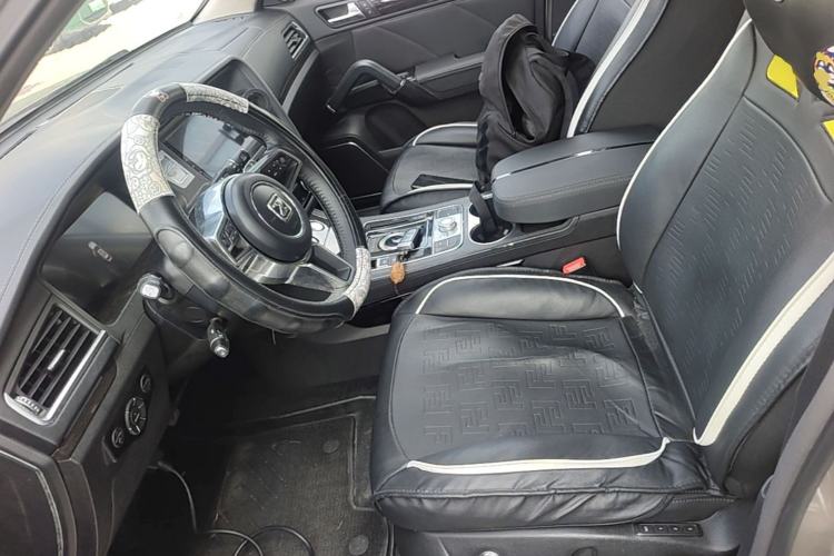 Used Zotye T600 2016 Sport Edition 2.0T DCT Prestige Model Left Front Seat