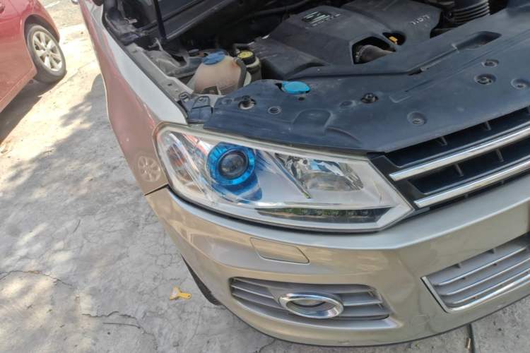Used Zotye T600 2016 1.5T Manual Luxury Edition Right Front Headlight