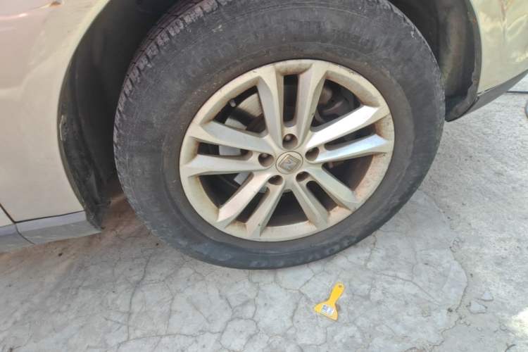 Used Zotye T600 2016 1.5T Manual Luxury Edition Right Front Wheel Hub