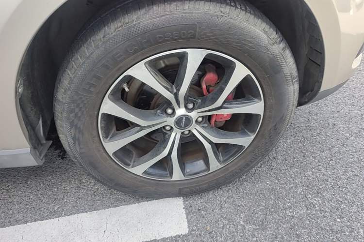 Used Zotye T600 2016 Sport Edition 2.0T DCT Prestige Model Right Front Wheel Hub