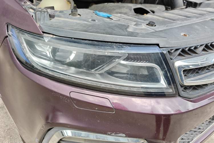 Used Zotye T600 2016 Sport Edition 1.5T Manual Luxury Model Right Front Headlight