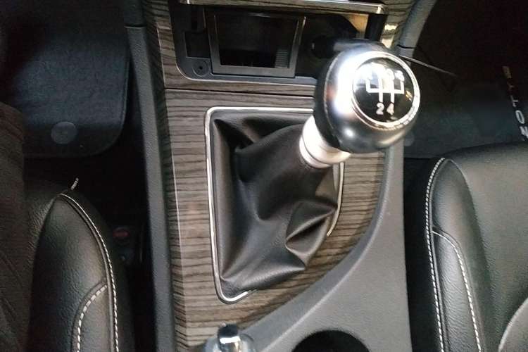 Used Zotye T600 2016 1.5T Manual Luxury Model Gear Lever