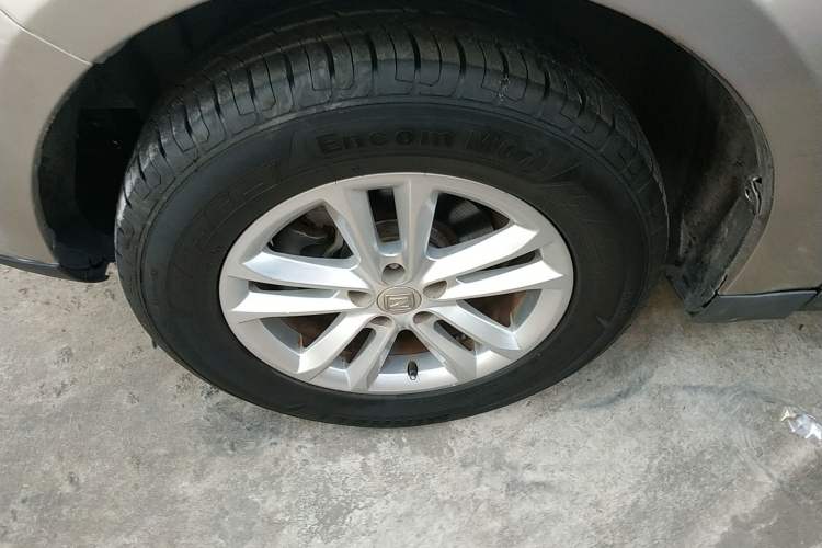 Used Zotye T600 2016 1.5T Manual Luxury Model Left Front Wheel Hub
