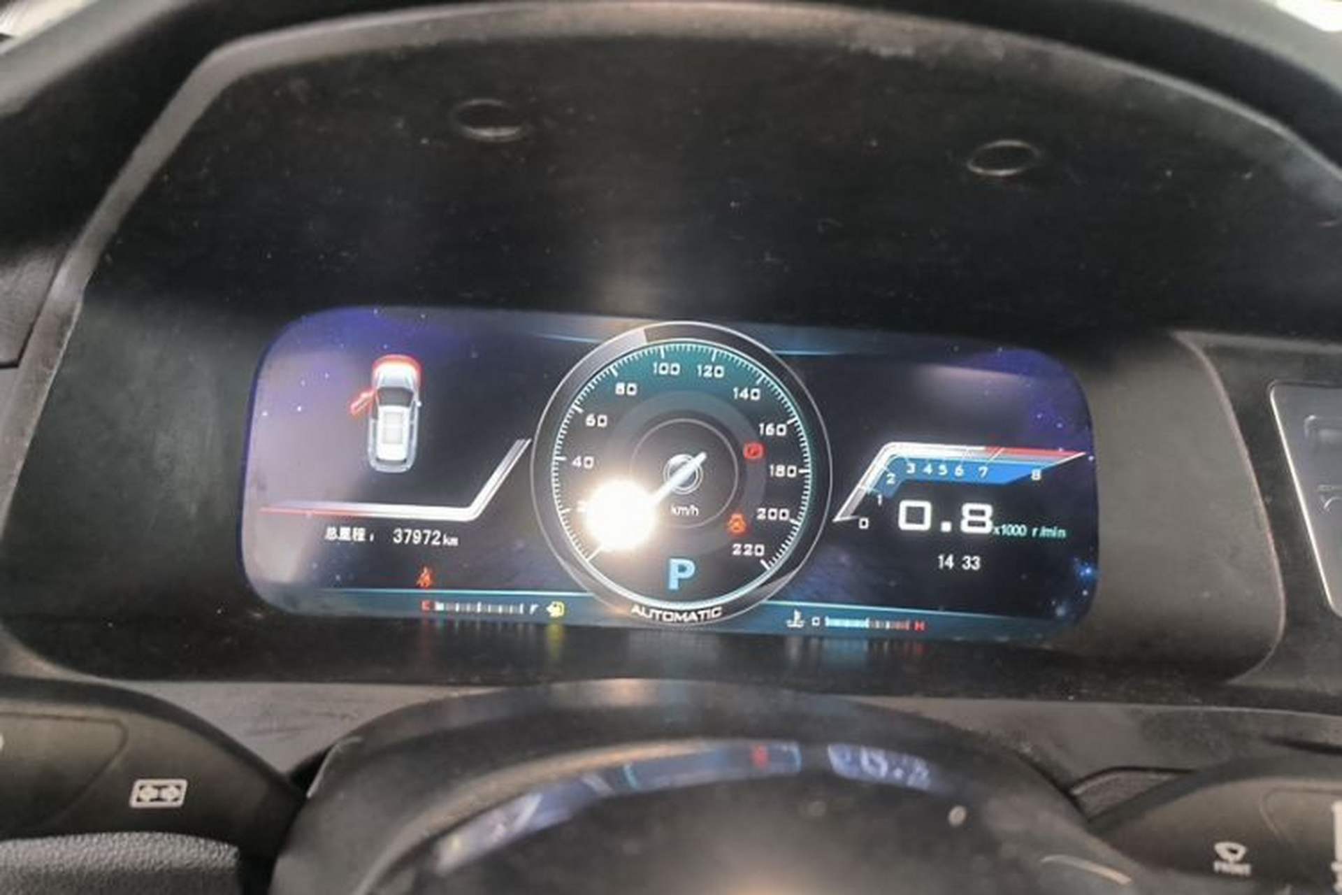 Used Zotye T600 2016 Sport Edition 2.0T DCT Prestige Model Odometer Close Up