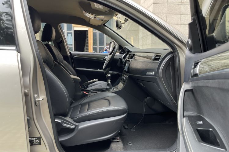 Used Zotye T600 2016 1.5T Manual Luxury Model Right Front Seat