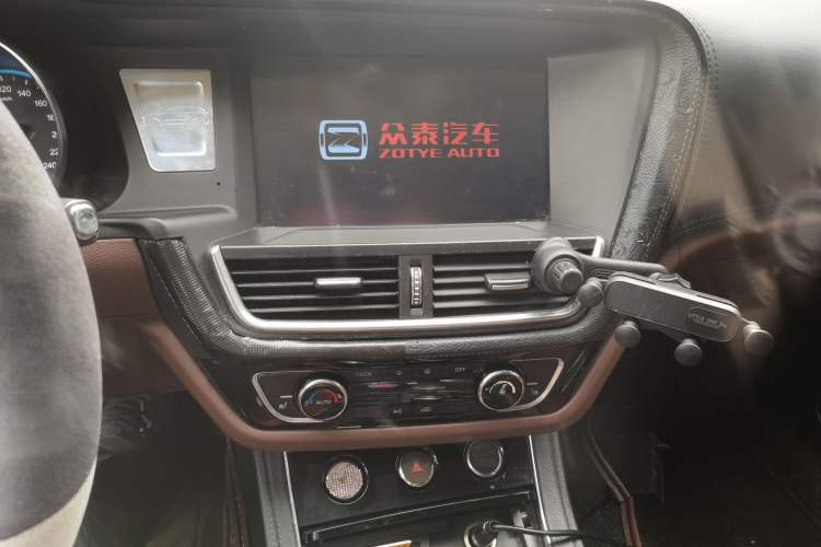 Used Zotye T600 2016 Sports Edition 1.5T Manual Luxury Model Audio And AC Panel