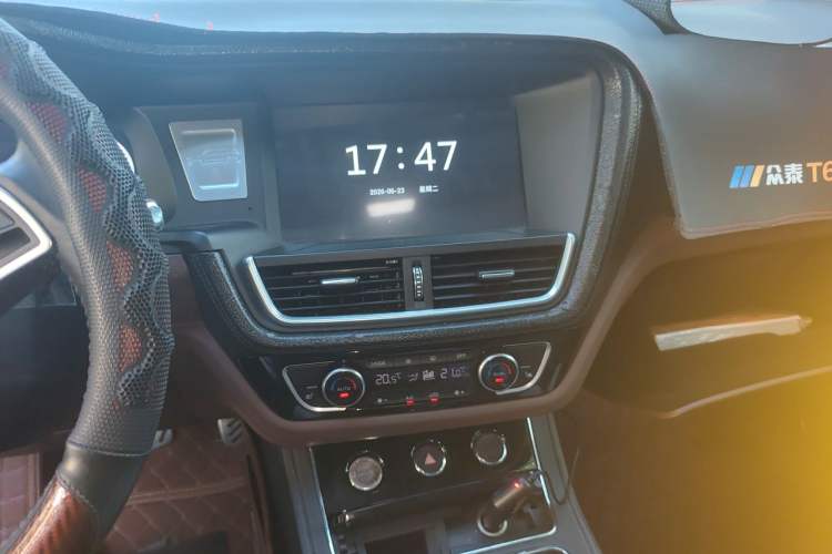 Used Zotye T600 2016 Sport Edition 2.0T DCT Prestige Model Audio And AC Panel