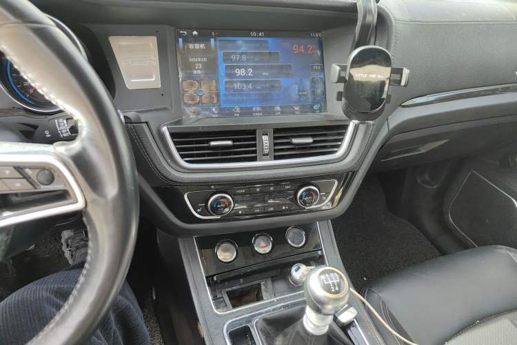 Used Zotye T600 2016 Sport Edition 1.5T Manual Luxury Model Audio And AC Panel