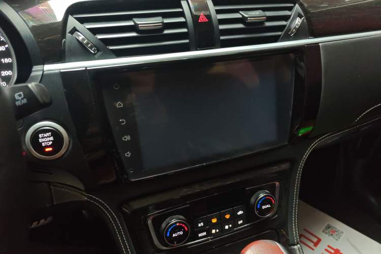 Used Zotye T600 2016 2.0T DCT Prestige Edition Audio And AC Panel