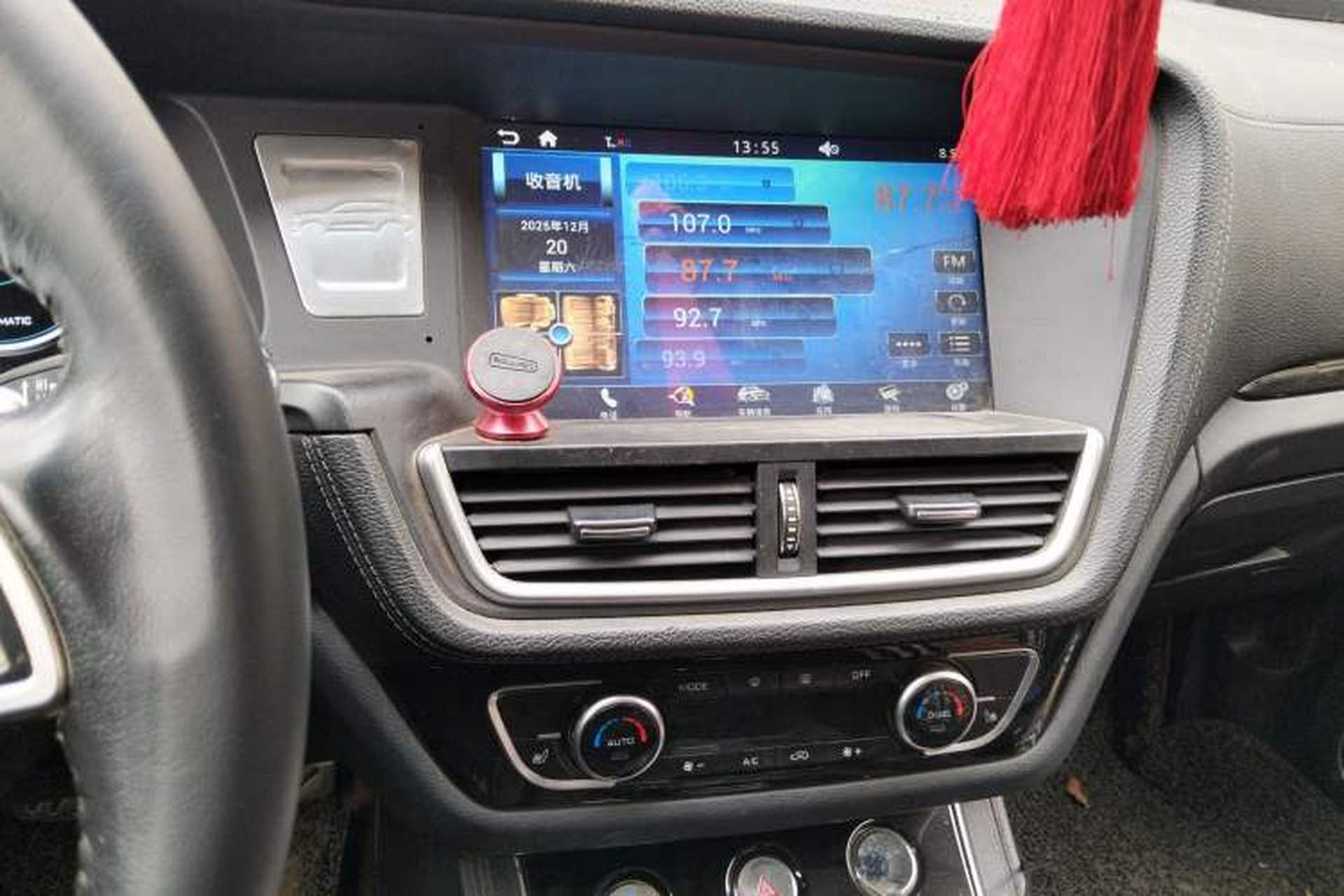 Used Zotye T600 2016 Sport Edition 2.0T DCT Prestige Model Audio And AC Panel