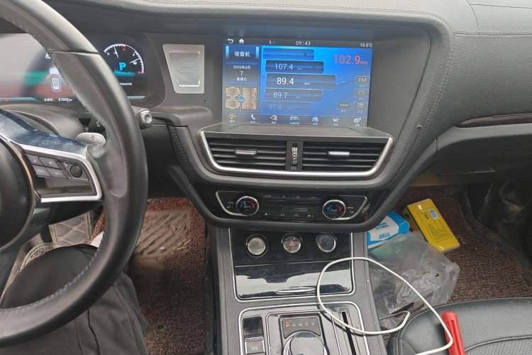Used Zotye T600 2016 Sport Edition 2.0T DCT Prestige Model Audio And AC Panel