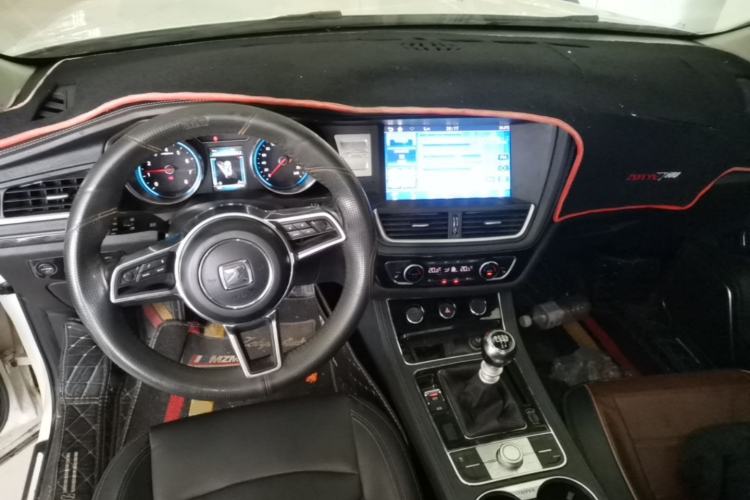 Used Zotye T600 2016 Sport Edition 1.5T Manual Luxury Model Center Console
