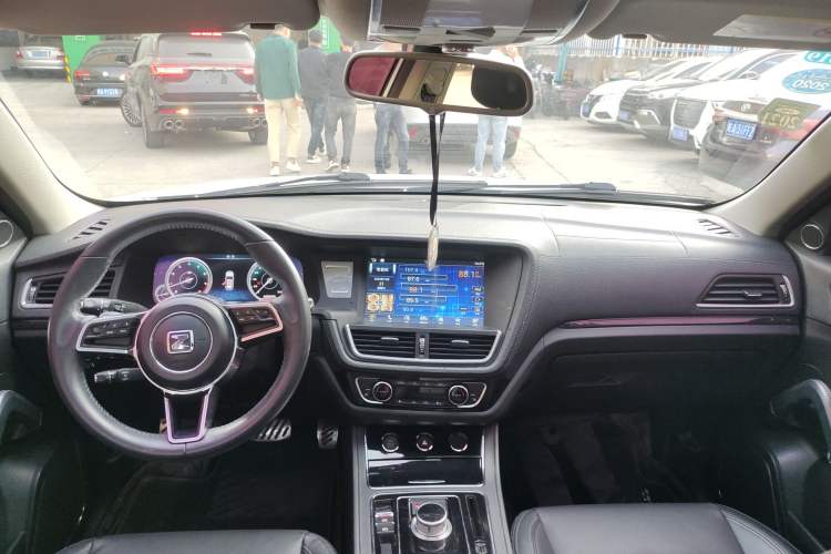 Used Zotye T600 2016 Sport Edition 2.0T DCT Prestige Model Center Console