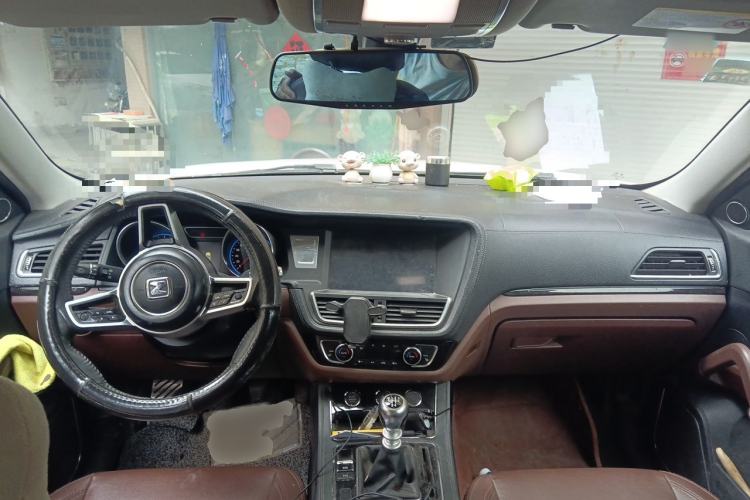Used Zotye T600 2016 Sport Edition 1.5T Manual Luxury Model Center Console