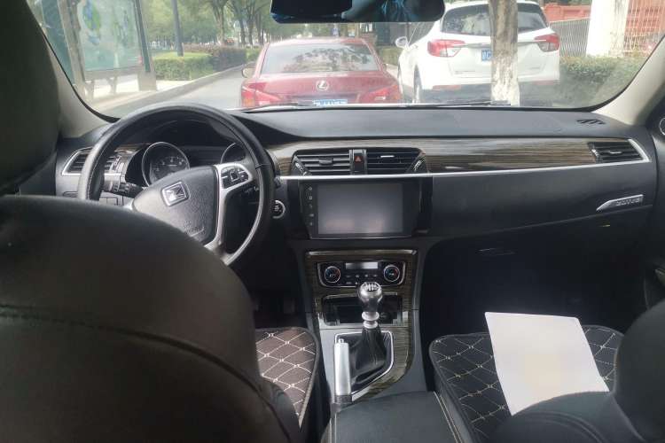 Used Zotye T600 2016 1.5T Manual Luxury Edition Center Console
