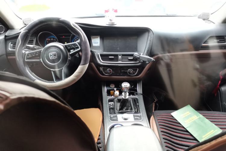 Used Zotye T600 2016 Sports Edition 1.5T Manual Luxury Model Center Console