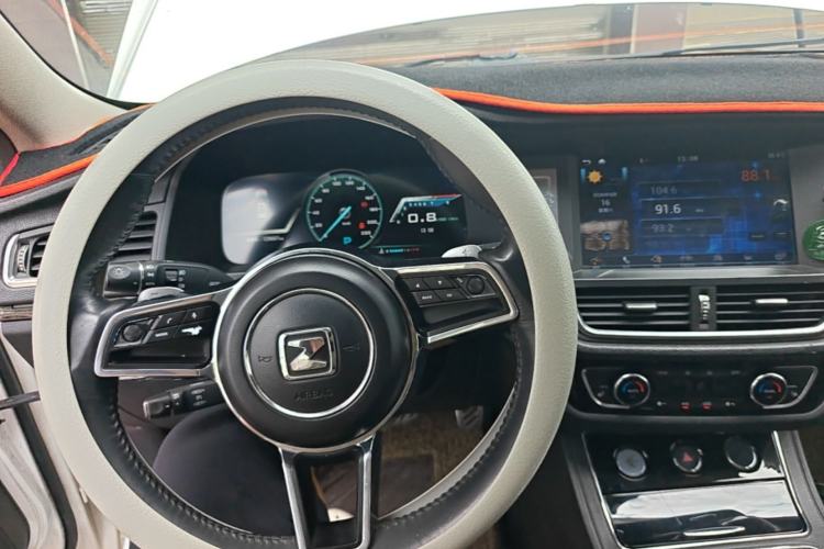 Used Zotye T600 2016 Sport Edition 2.0T DCT Prestige Model Center Console