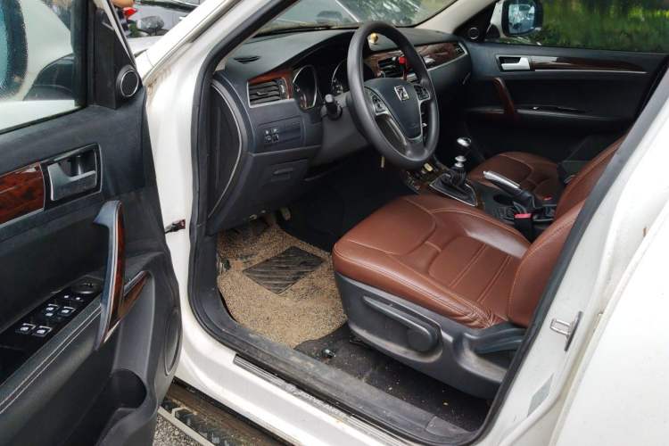 Used Zotye T600 2016 1.5T Manual Elite Edition Driver Seat