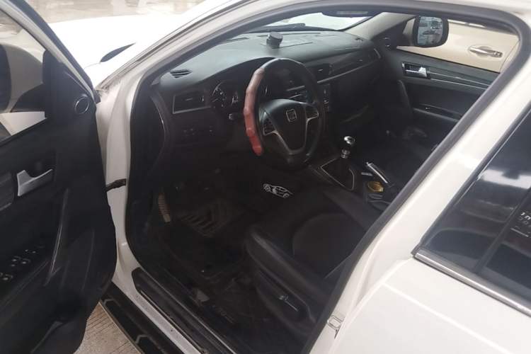 Used Zotye T600 2016 1.5T Manual Luxury Model Driver Seat