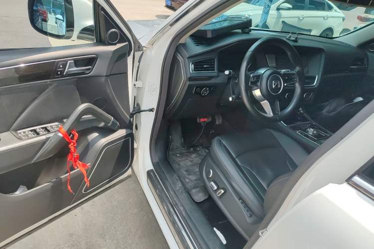 Used Zotye T600 2016 Sport Edition 2.0T DCT Prestige Model Driver Seat