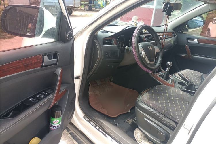 Used Zotye T600 2016 1.5T Manual Elite Edition Driver Seat