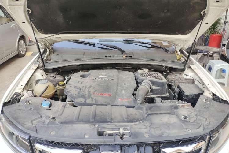 Used Zotye T600 2016 Sport Edition 2.0T DCT Prestige Model Engine Bay
