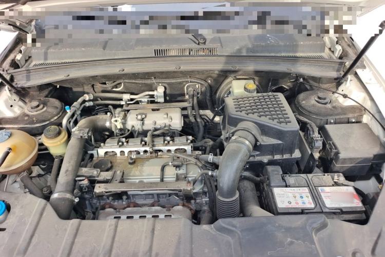 Used Zotye T600 2016 Sport Edition 2.0T DCT Luxury Model Engine Bay