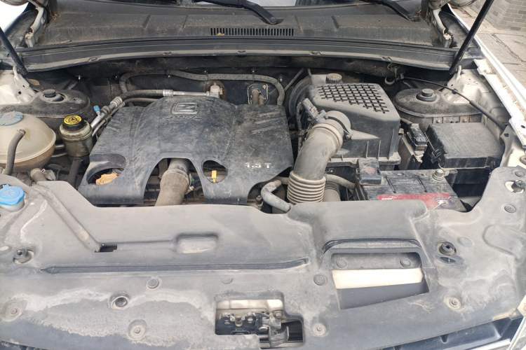 Used Zotye T600 2016 1.5T Manual Elite Edition Engine Bay