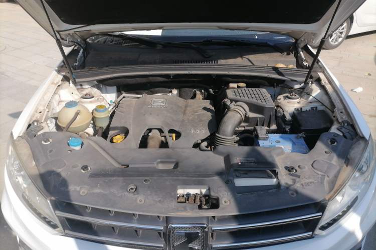Used Zotye T600 2016 1.5T Manual Elite Edition Engine Bay