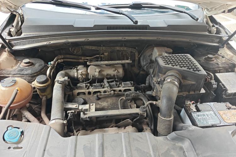 Used Zotye T600 2016 Sport Edition 2.0T DCT Prestige Model Engine Bay