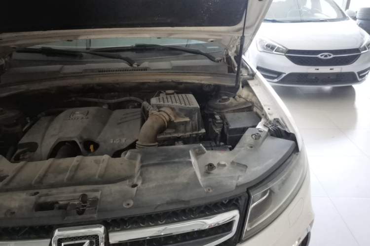 Used Zotye T600 2016 Sport Edition 1.5T Manual Luxury Model Engine Bay Left