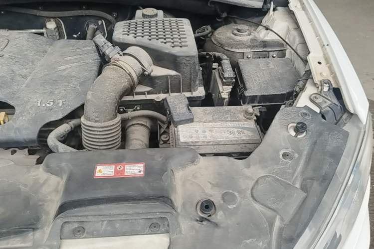 Used Zotye T600 2016 1.5T Manual Luxury Model Engine Bay Left