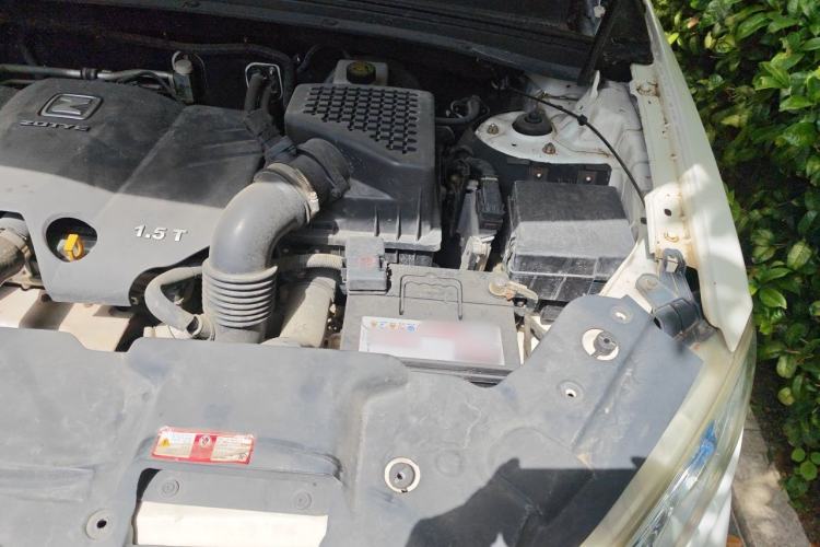 Used Zotye T600 2016 1.5T Manual Luxury Edition Engine Bay Left