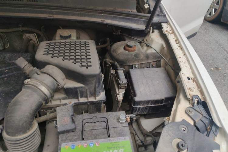 Used Zotye T600 2016 1.5T Manual Luxury Model Engine Bay Left