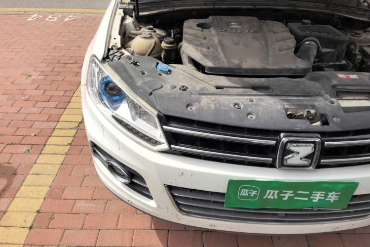 Used Zotye T600 2016 Family Edition 2.0T Manual Luxury Version Engine Bay Right