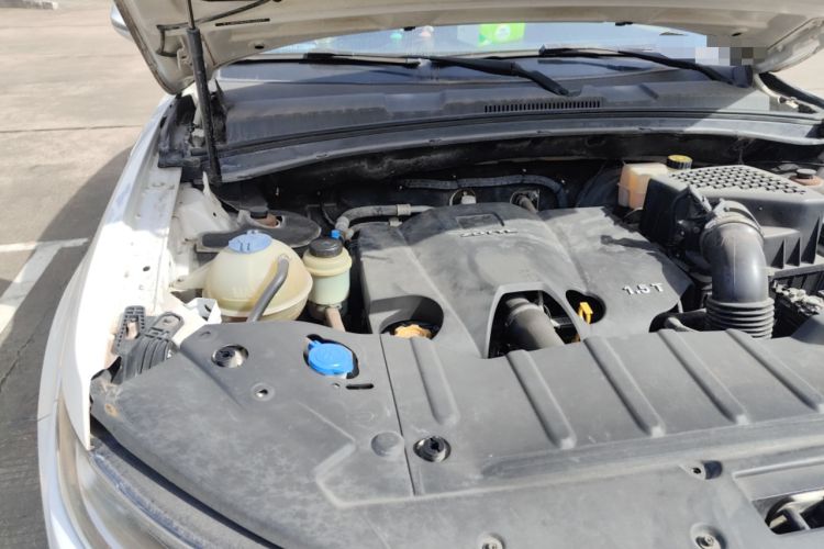 Used Zotye T600 2016 Sport Edition 1.5T Manual Luxury Model Engine Bay Right