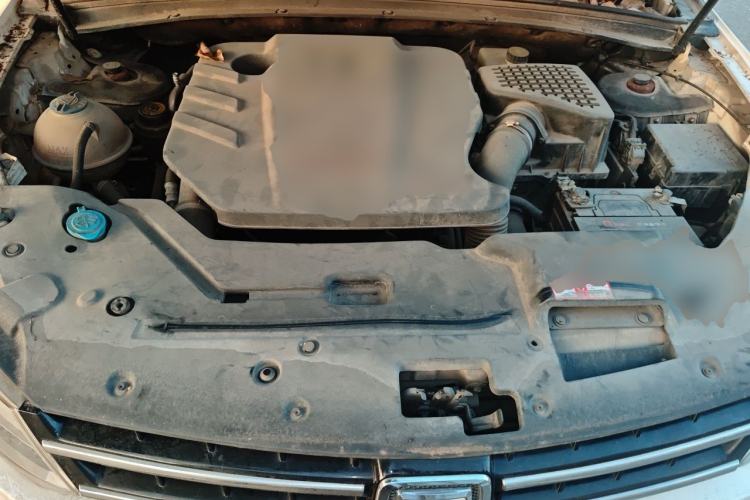 Used Zotye T600 2016 2.0T DCT Prestige Edition Engine Bay