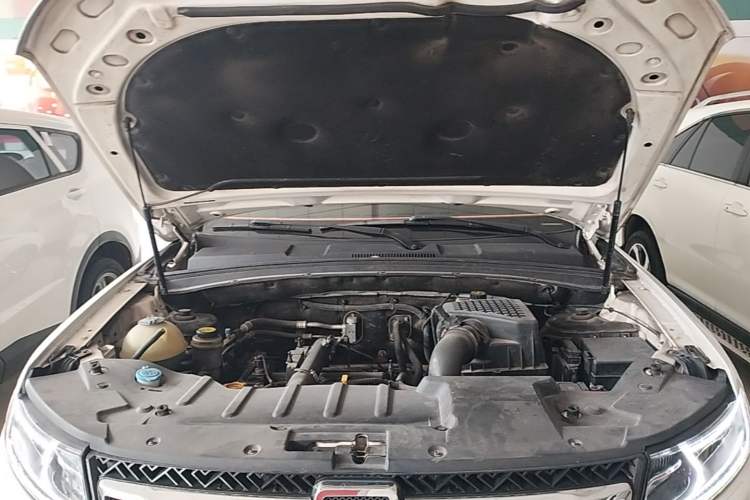 Used Zotye T600 2016 Sport Edition 1.5T Manual Luxury Model Engine Bay