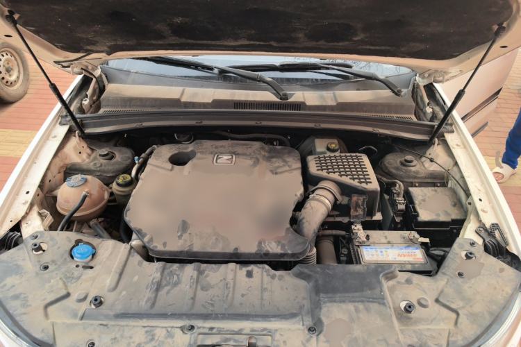 Used Zotye T600 2016 Sport Edition 2.0T DCT Prestige Model Engine Bay