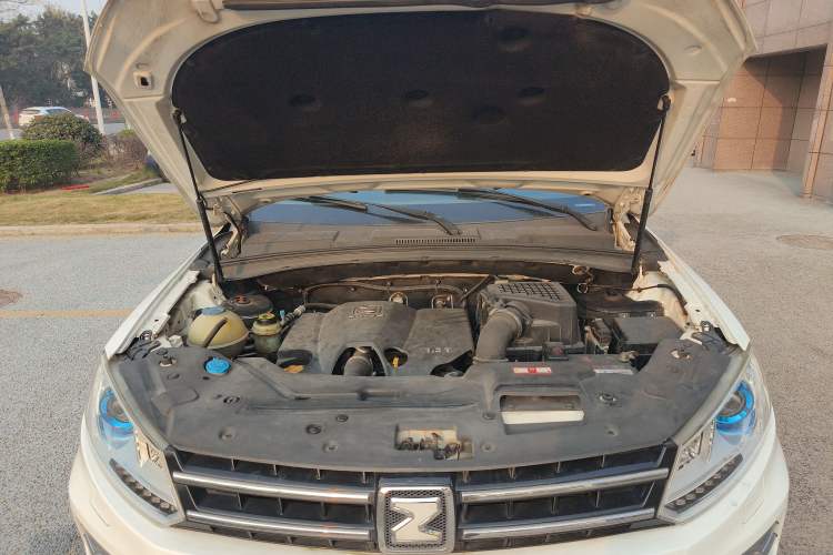 Used Zotye T600 2016 1.5T Manual Elite Edition Engine Bay