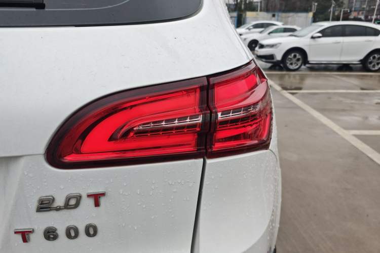 Used Zotye T600 2016 Sport Edition 2.0T DCT Prestige Model Exterior 3