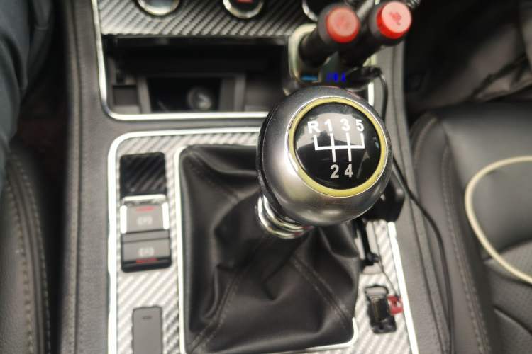 Used Zotye T600 2016 Sport Edition 1.5T Manual Prestige Model Gear Lever