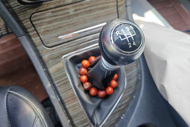 Used Zotye T600 2016 1.5T Manual Luxury Model Gear Lever
