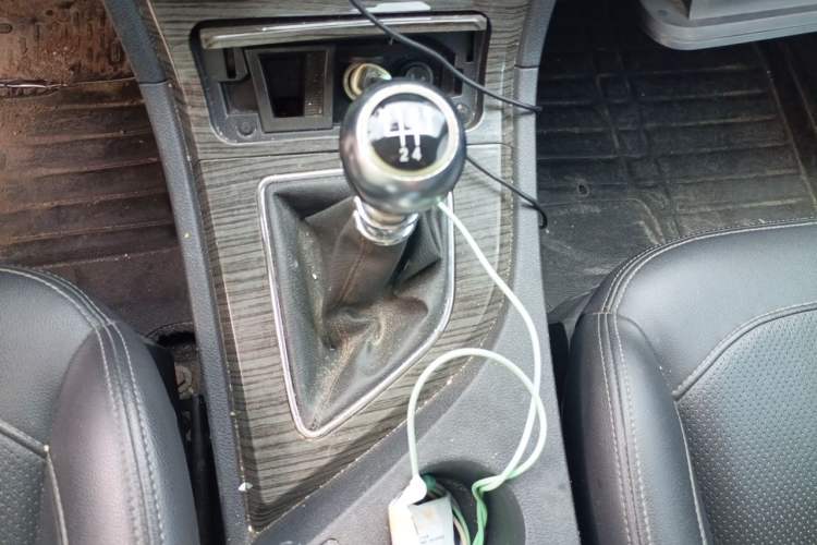 Used Zotye T600 2016 1.5T Manual Luxury Edition Gear Lever