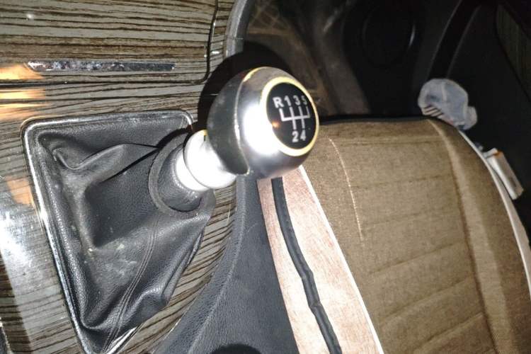 Used Zotye T600 2016 1.5T Manual Luxury Edition Gear Lever