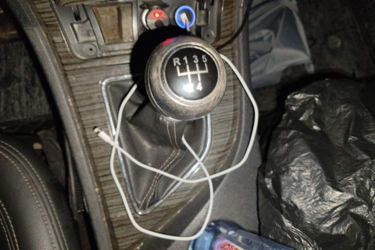 Used Zotye T600 2016 1.5T Manual Luxury Edition Gear Lever